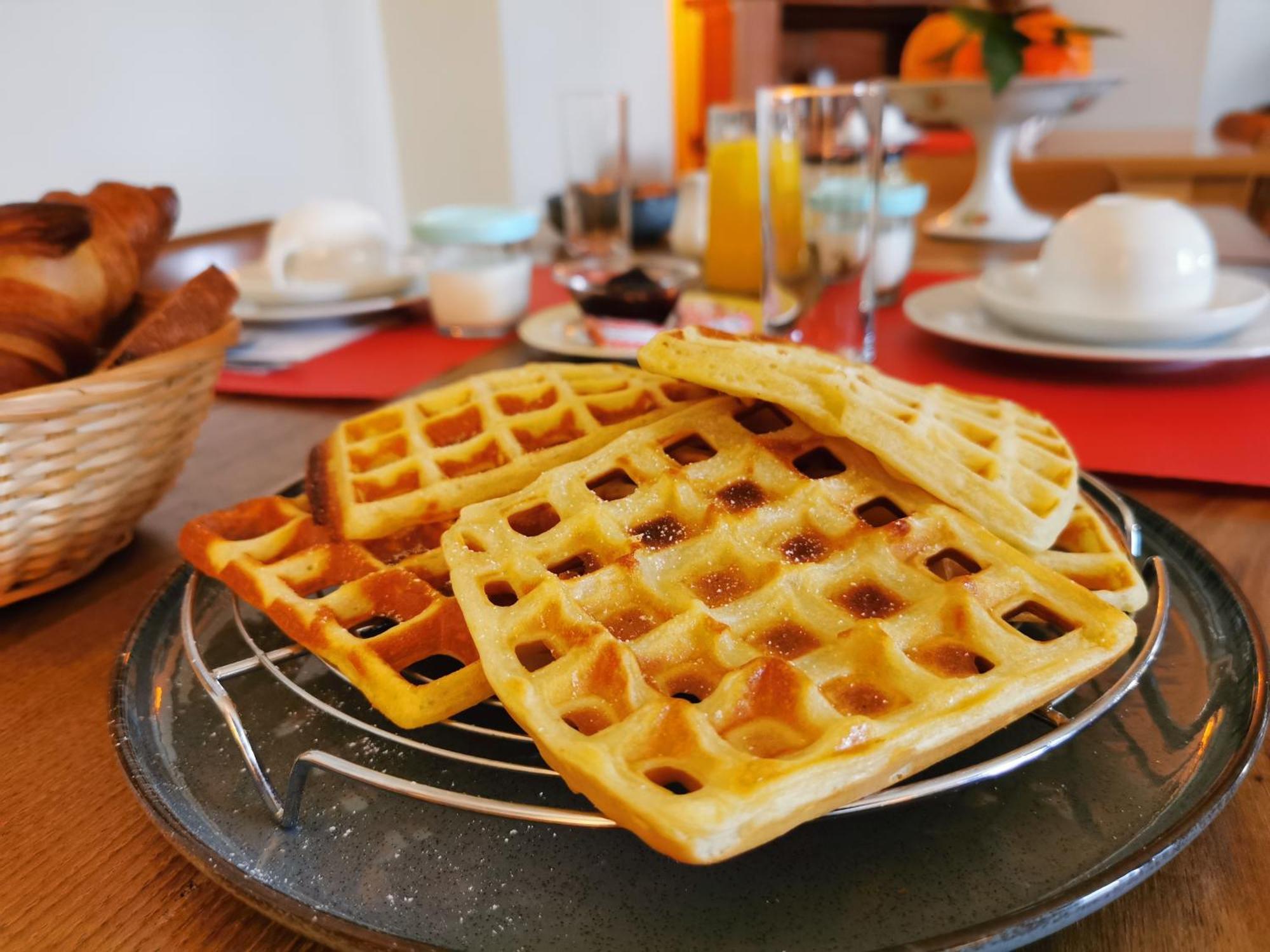 Logis Hotel Restaurant La Barguillere Saint-Pierre-de-Riviere ภายนอก รูปภาพ