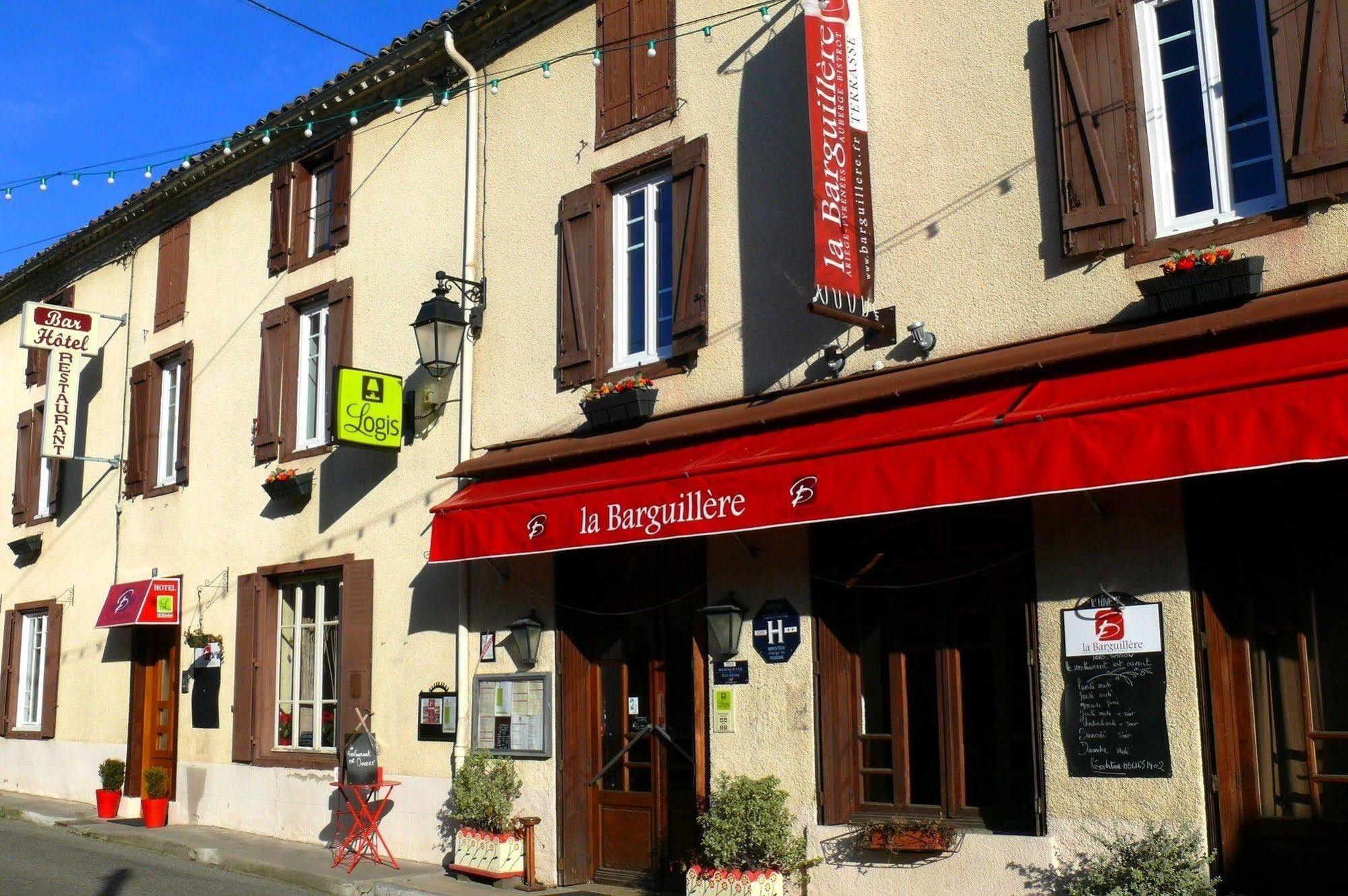 Logis Hotel Restaurant La Barguillere Saint-Pierre-de-Riviere ภายนอก รูปภาพ