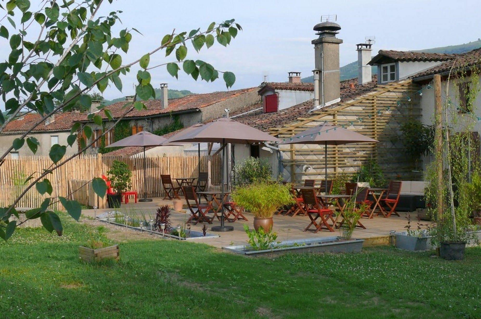 Logis Hotel Restaurant La Barguillere Saint-Pierre-de-Riviere ภายนอก รูปภาพ